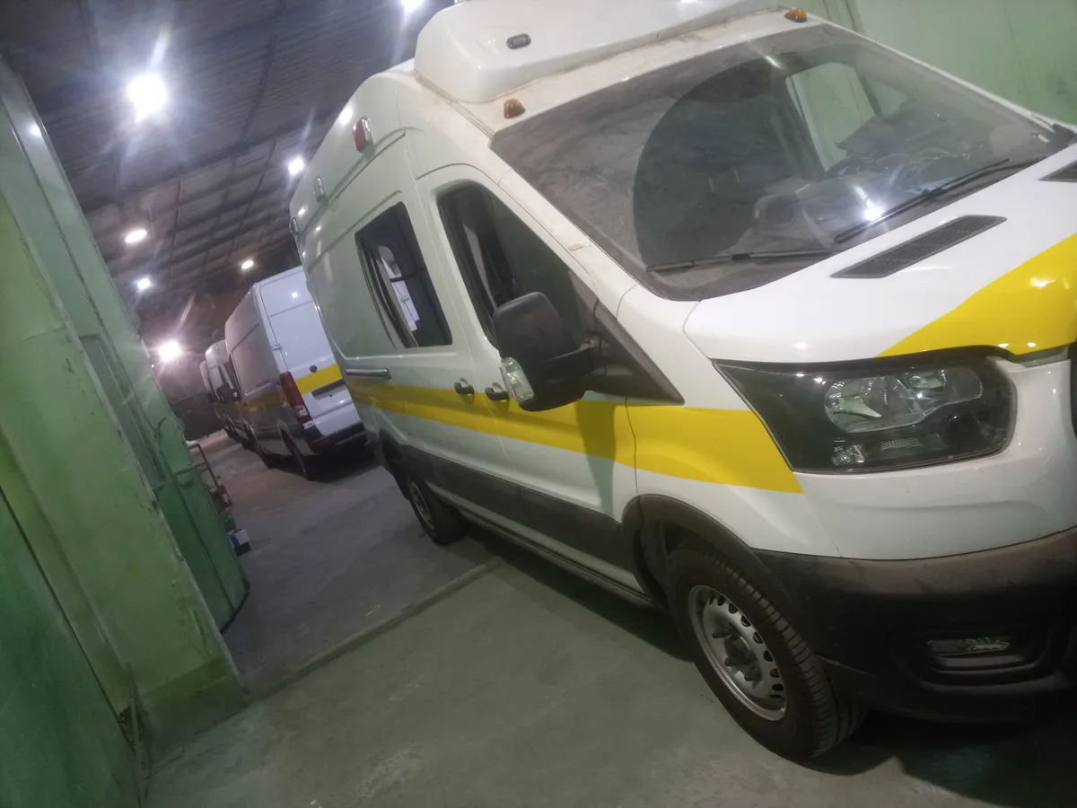 Furgón Ford Transit — pintura