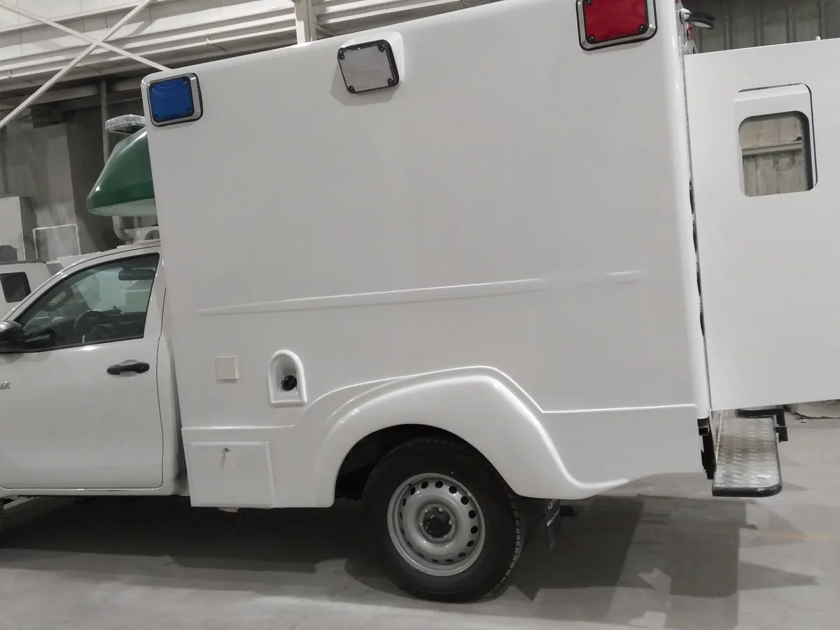 Conversión y pintura de ambulancia